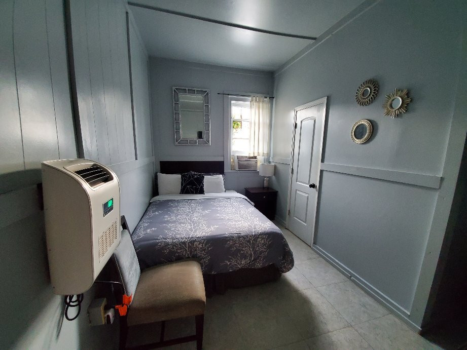 Creekside Court主图