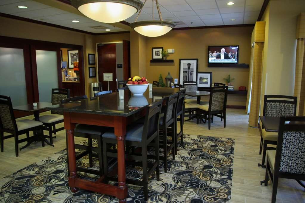 Hampton Inn by Hilton Clinton主图