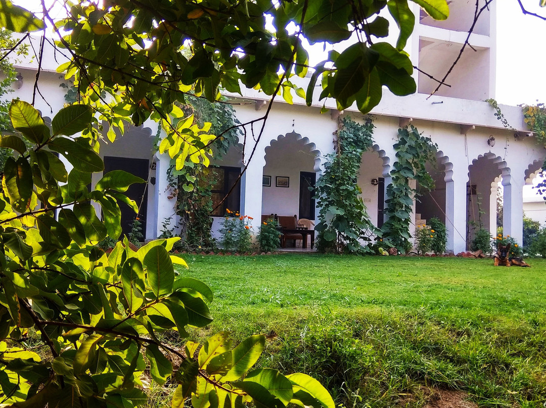 Nagla Gopal Rural酒店住宿-Royal Farm