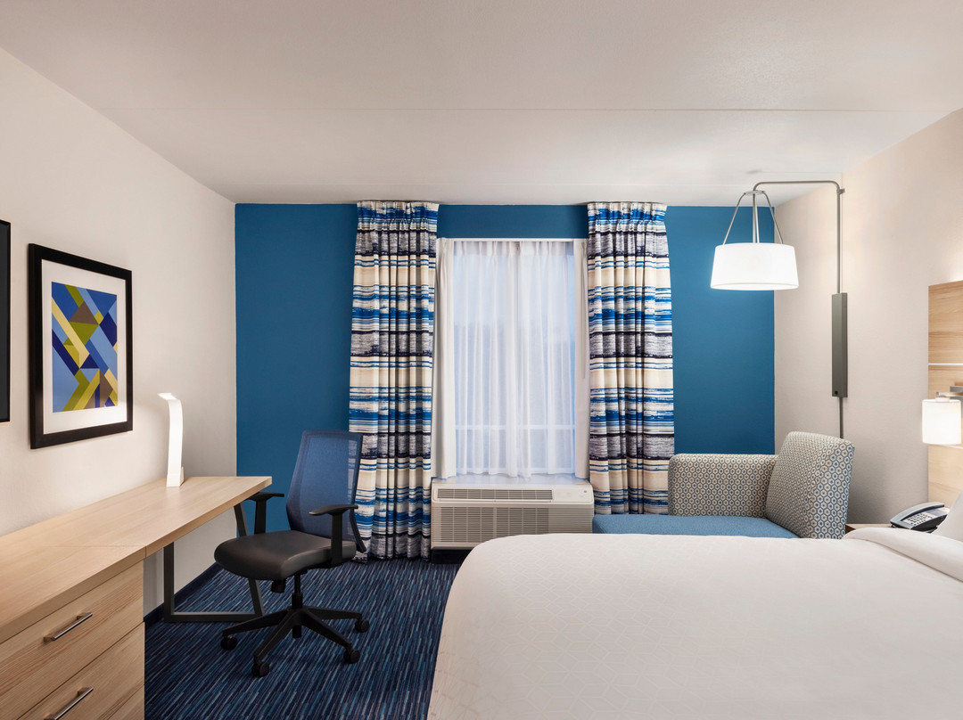 邓弗里斯提科中心假日酒店主图