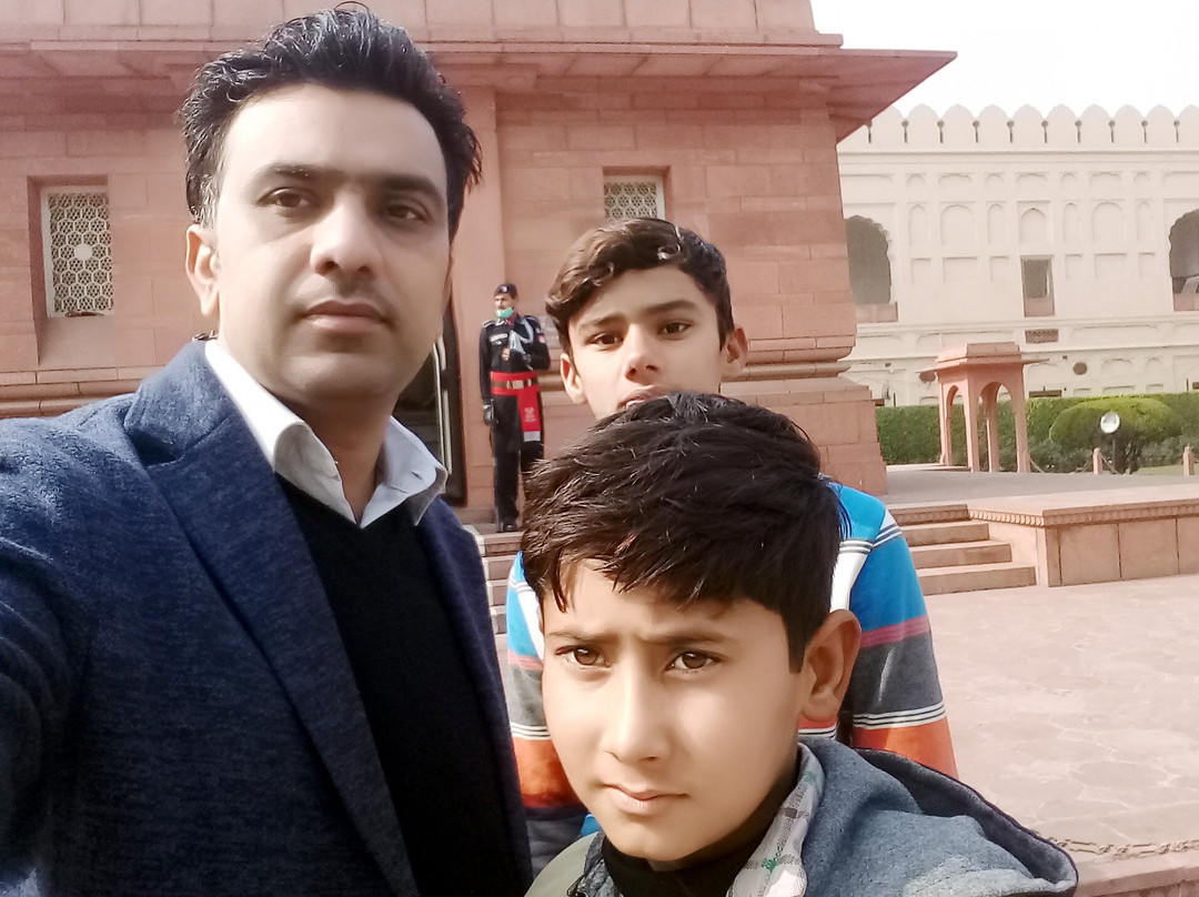 Tomb of Muhammad Iqbal-拉合尔必去景点