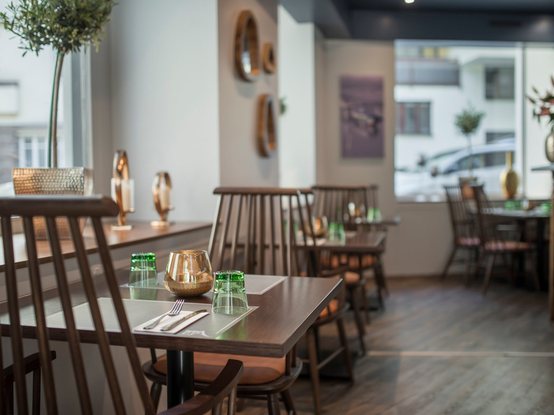 Ariston Hellenic Restaurant