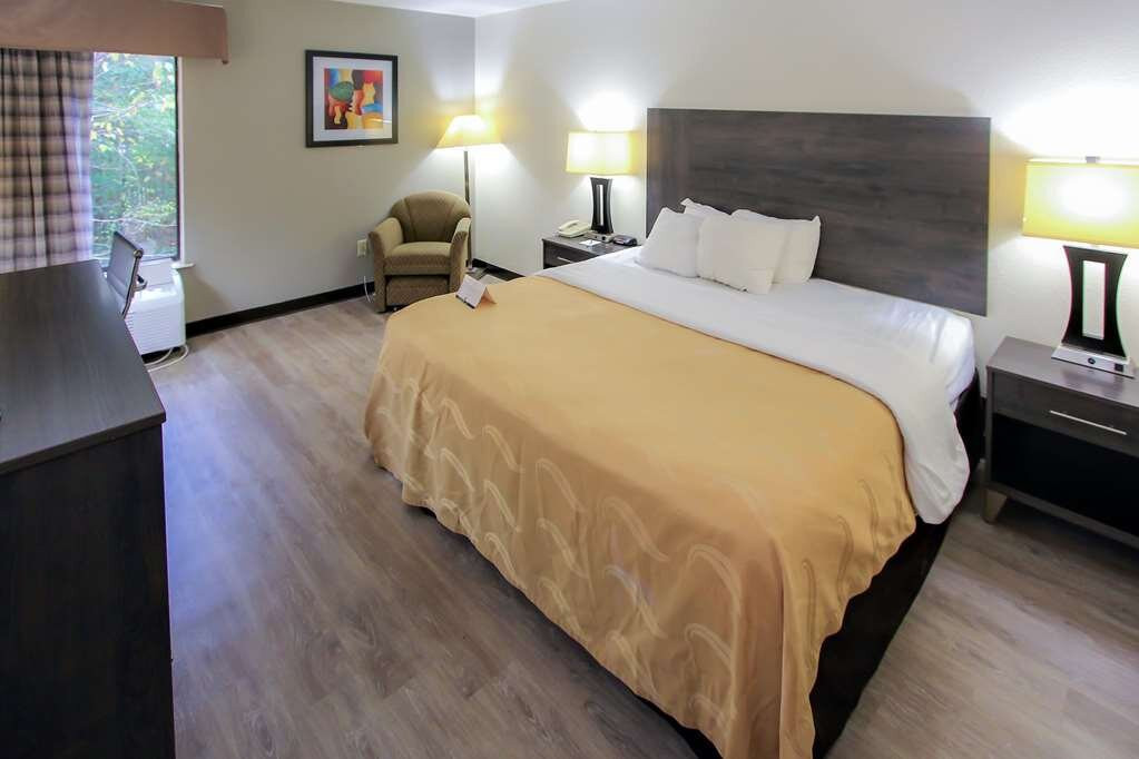 La Quinta Inn by Wyndham Fayetteville I-95主图