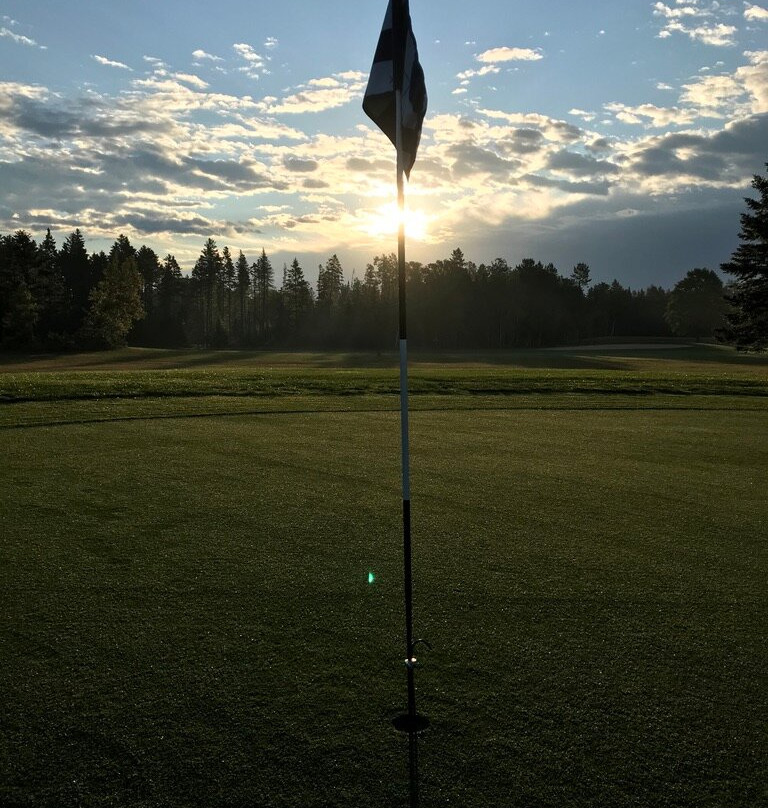Mactaquac Golf Course-Mactaquac必去景点