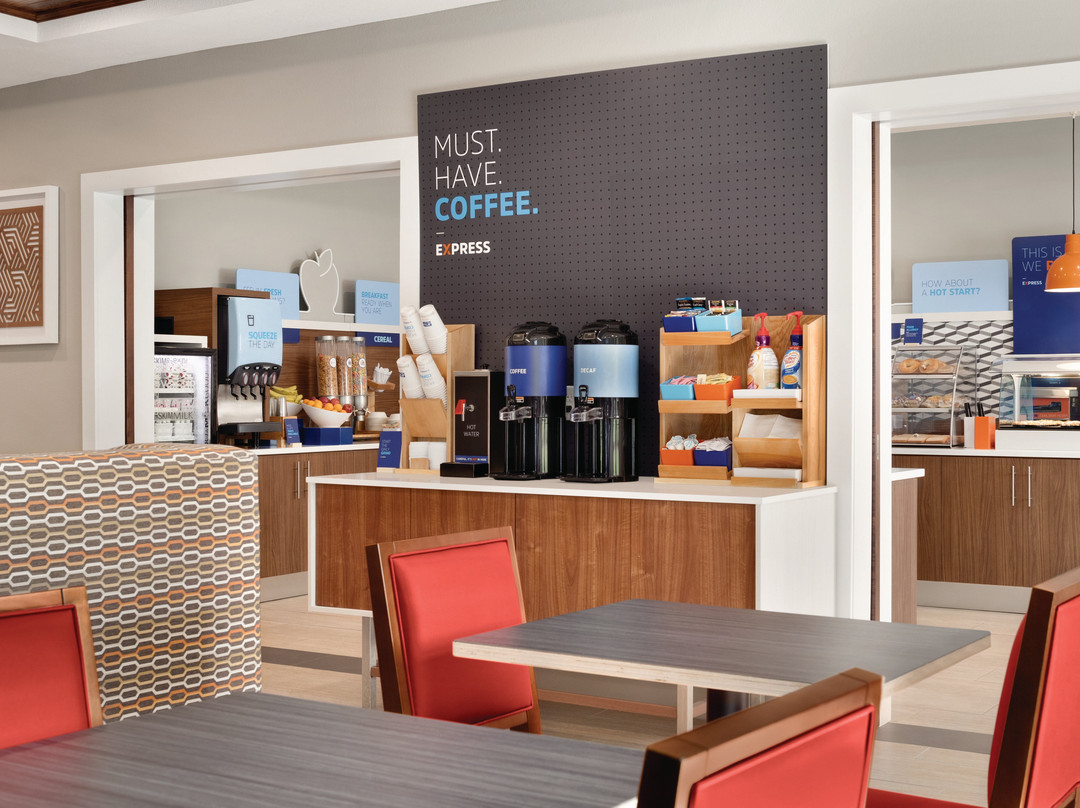 Holiday Inn Express & Suites Lavonia By IHG主图