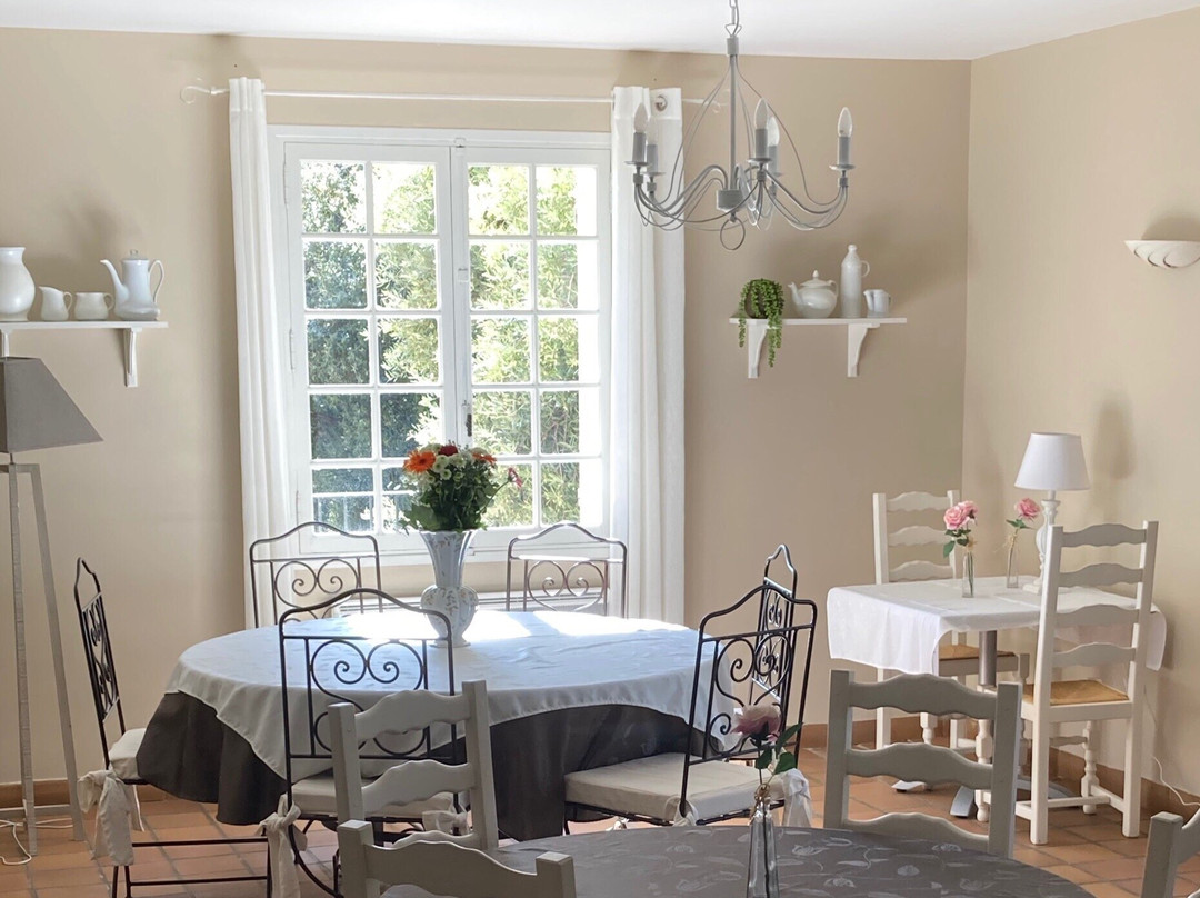 Le Rouge Gorge主图