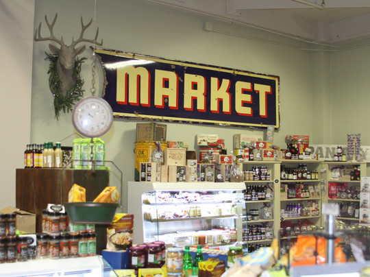 Liberty & Vine Country Store-比灵斯必去景点