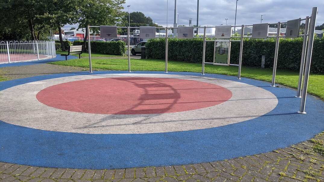 Grangemouth Spitfire Memorial-Grangemouth必去景点