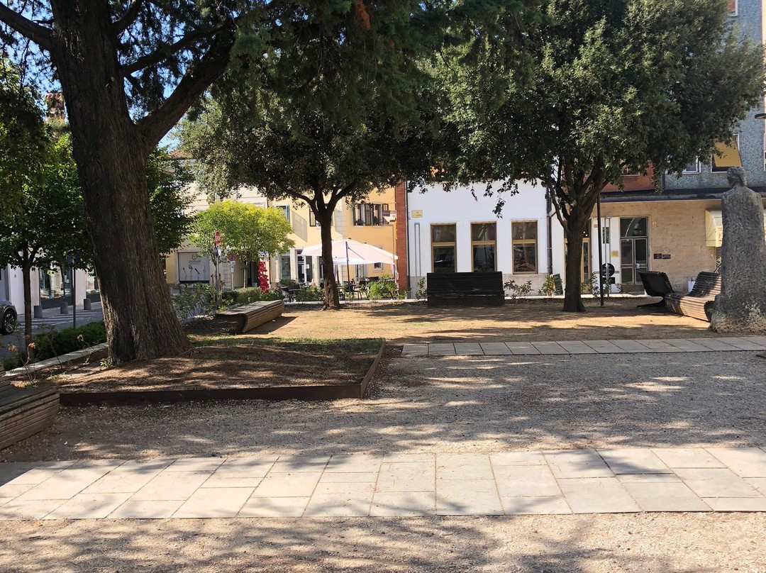 Piazza della Liberta景点图片