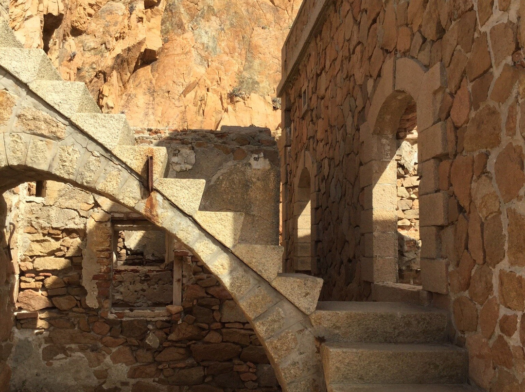 Forte di Poggio Rasu-Caprera必去景点