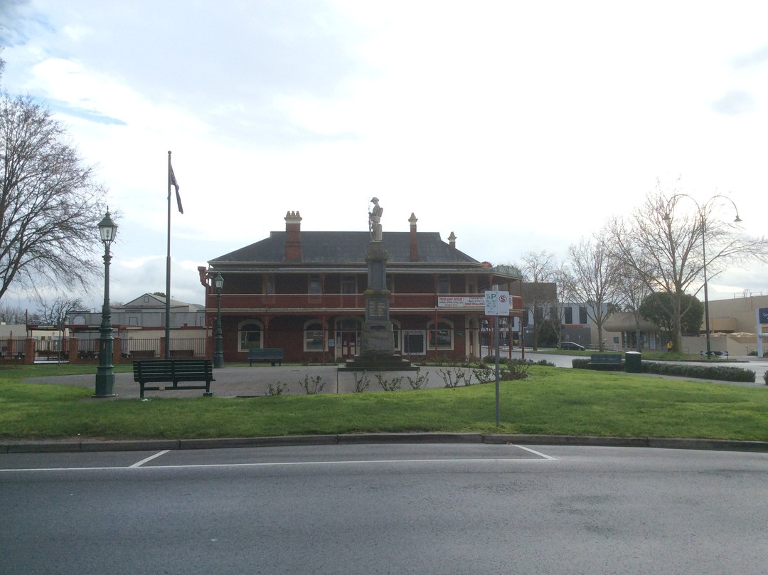 Traralgon War Memorial-特拉拉尔根必去景点