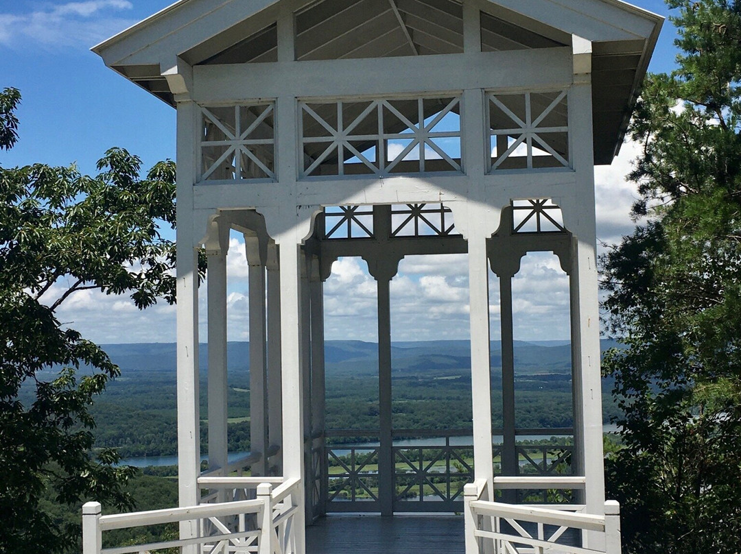 The Lodge at Gorham's Bluff主图