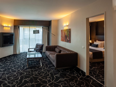 拉马特甘温德姆华美达酒店主图