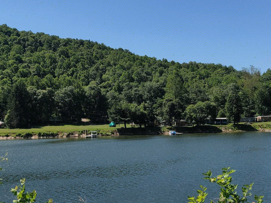 Armstrong Trail - Phillipston Parking-Rimersburg必去景点