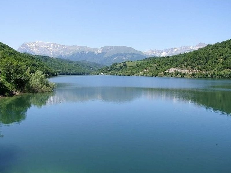 Lago di Gerosa景点图片