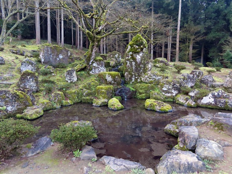Suwa Yakata Remains Garden景点图片
