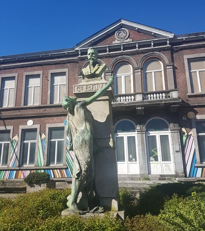 Monument commemoratif a Gustave Baivy景点图片