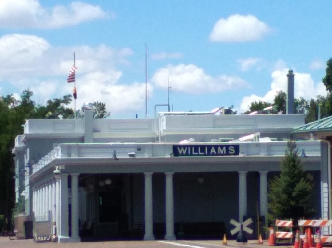 Williams Depot-威廉姆斯必去景点