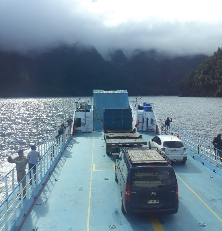 Barcaza Hua Hum-Puerto Fuy必去景点