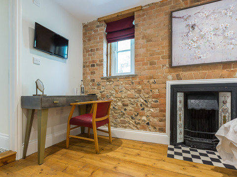 多格和古恩旅馆主图