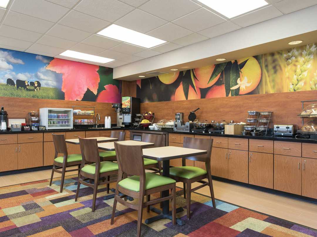 Fairfield by Marriott Inn & Suites Bloomington主图