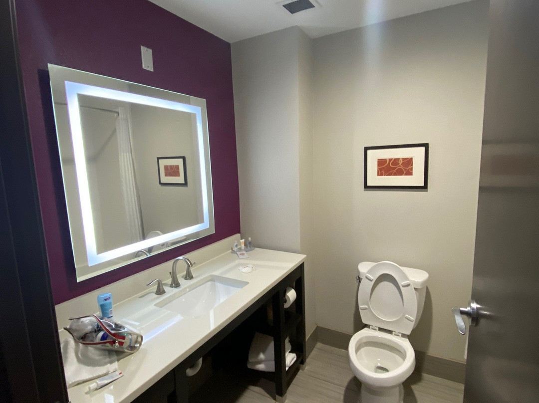 Comfort Inn & Suites Tulsa I-44 West - Rt 66主图