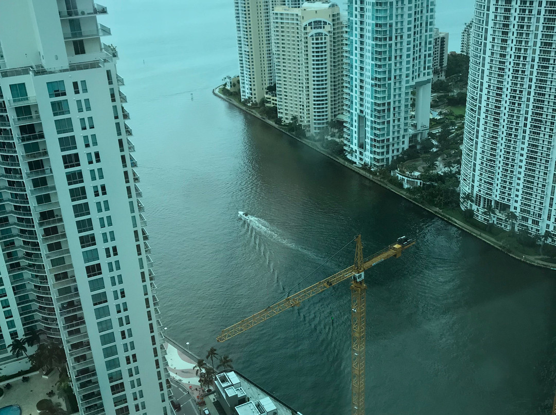 迈阿密布杂艺术酒店主图