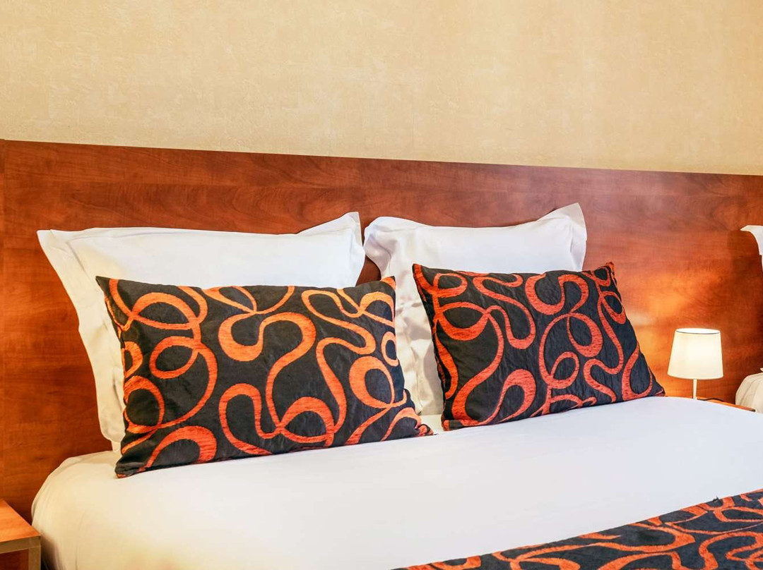 The Originals City, Hotel Regina, Perigueux主图