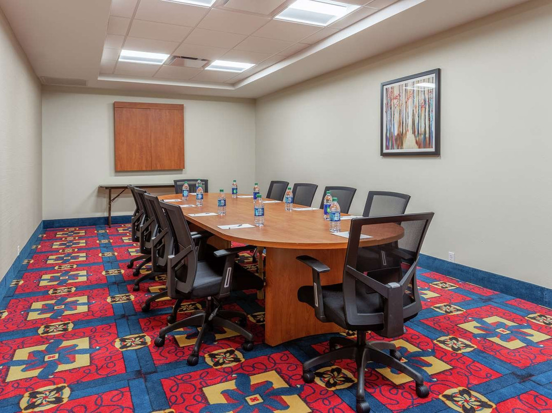 Hampton Inn Jefferson City At The Capital Mall主图