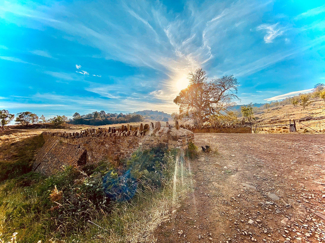 斯旺西旅游景点-Spiky Bridge