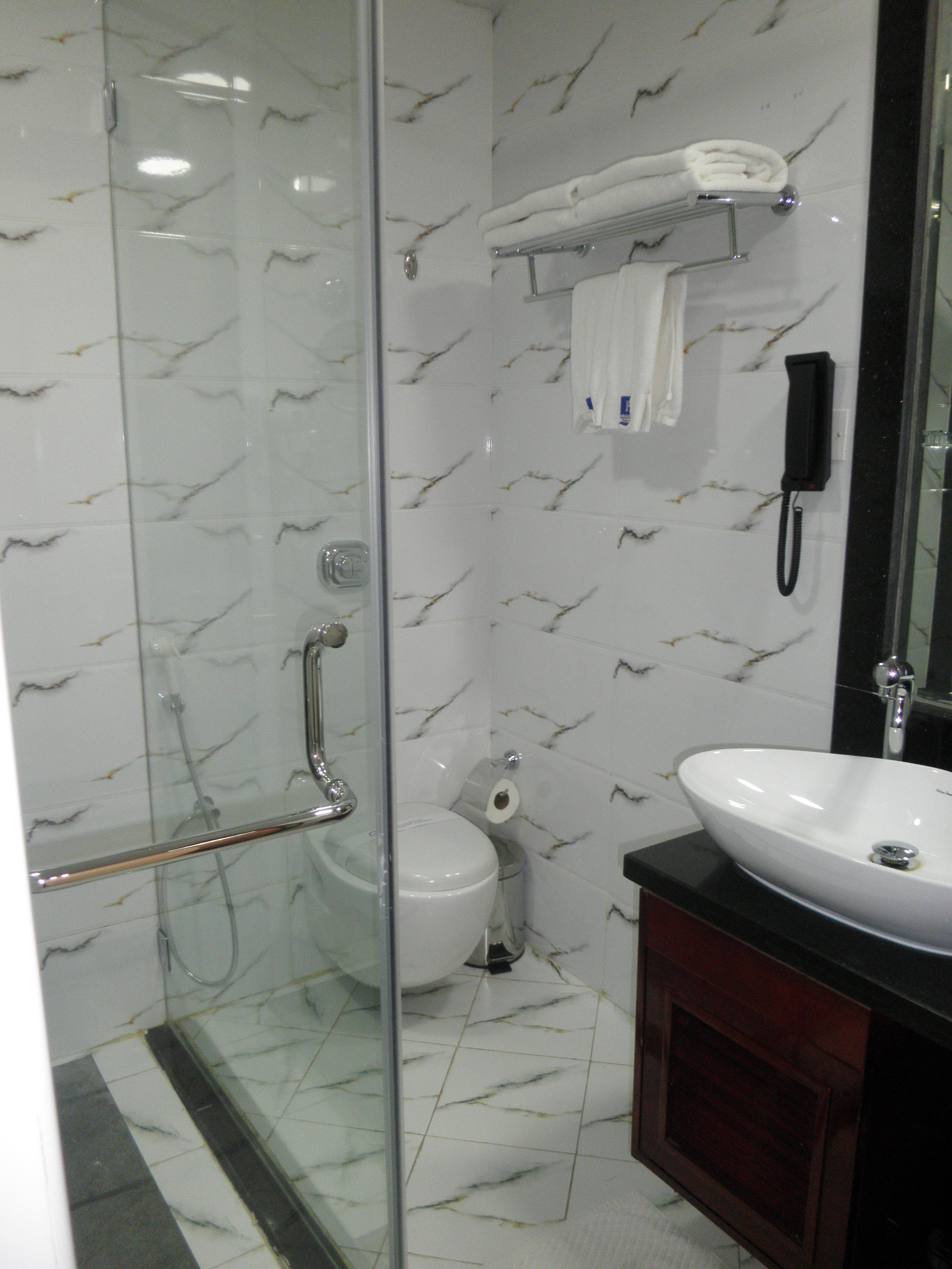 Golden Tulip Headington Ruwi-浴室