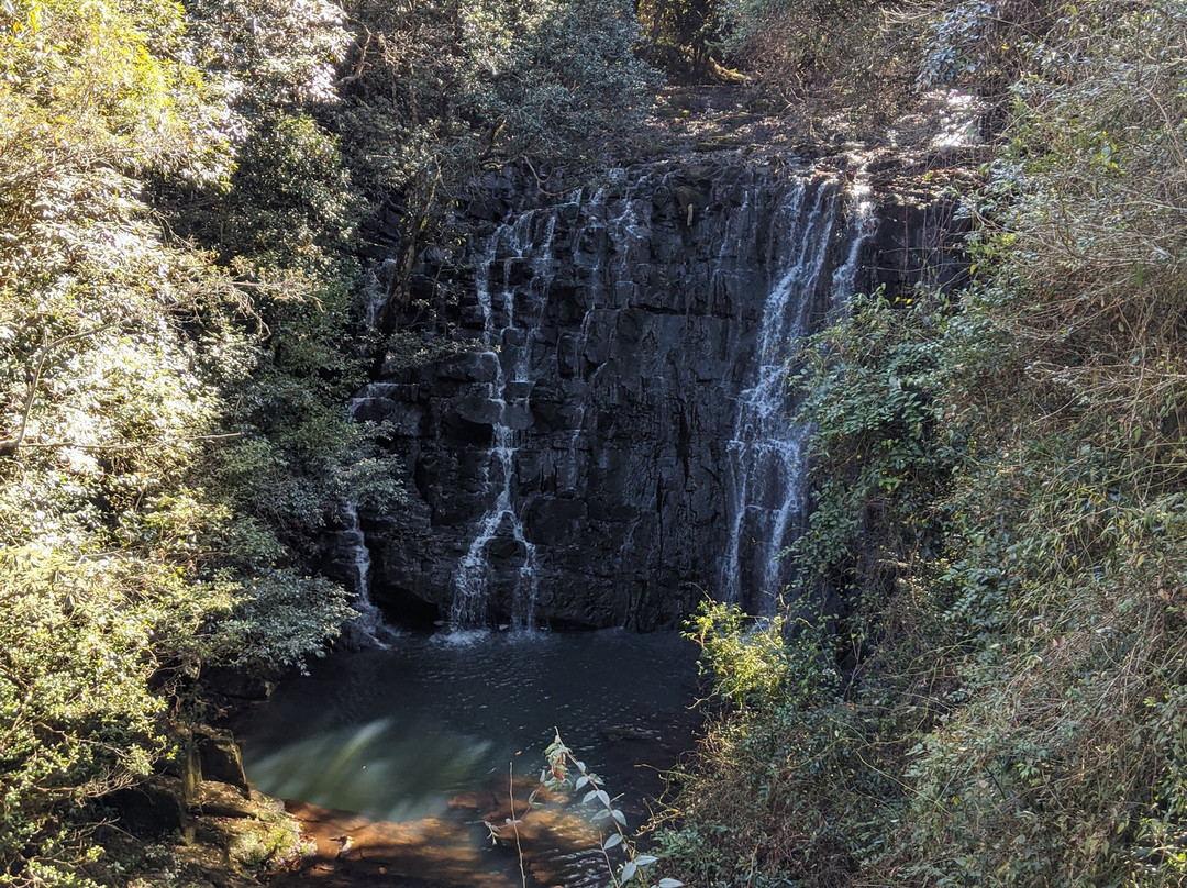 Elephant Falls景点图片