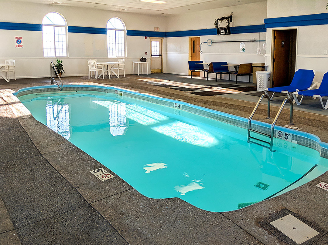 Urbana Inn and Suites主图