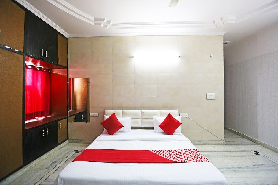 OYO 8495 Royal S主图