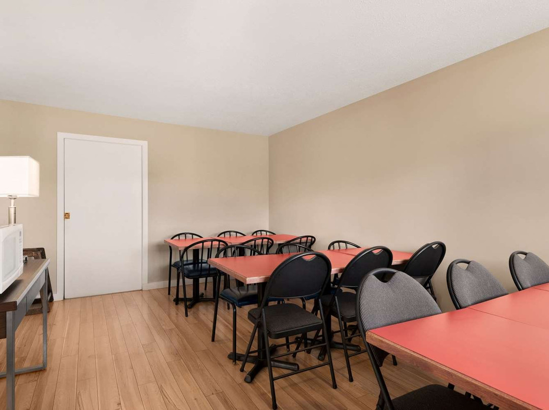 萨蒙阿姆Travelodge by Wyndham主图