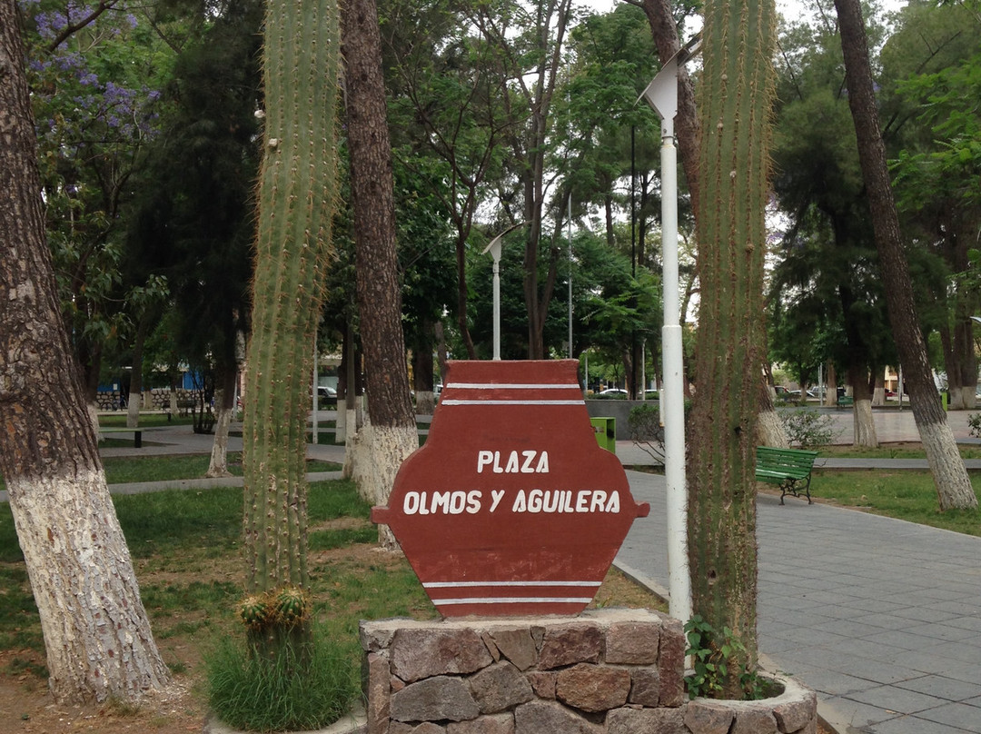 Plaza Olmos y Aguilera景点图片