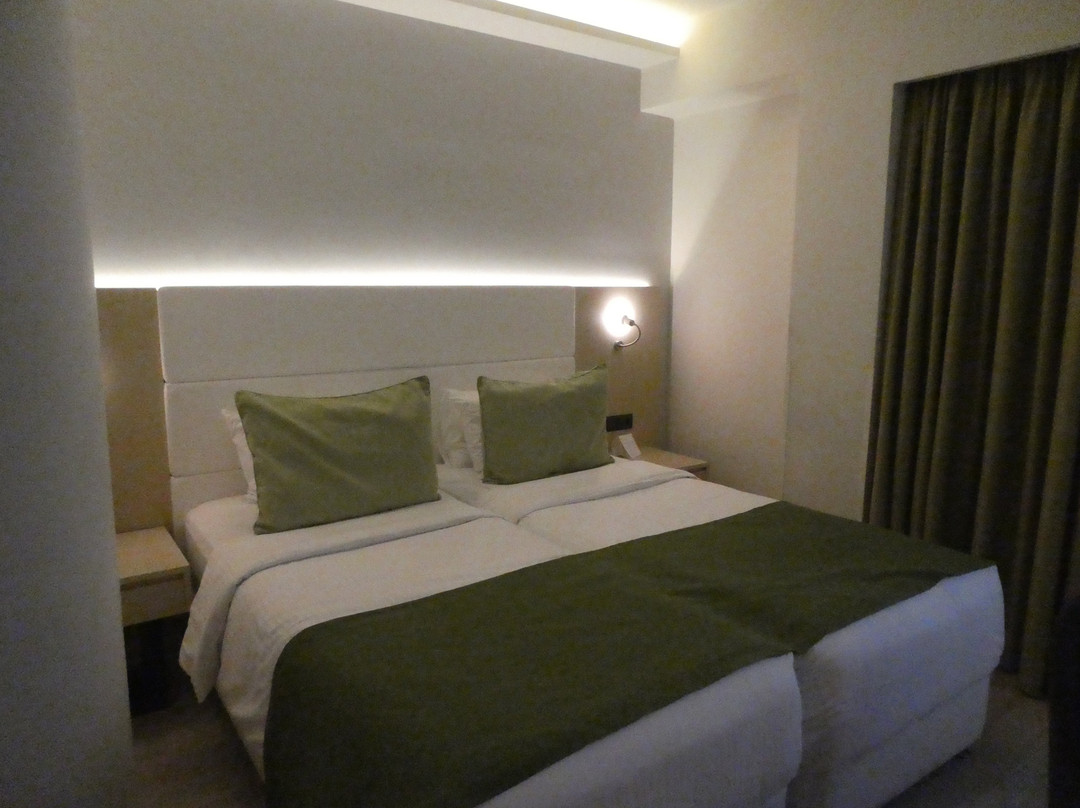 Athens Avenue Hotel主图