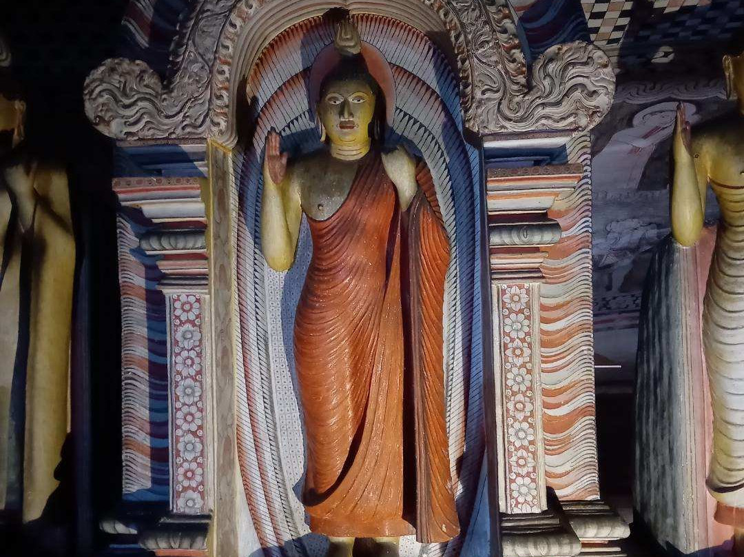 Roshan Lanka Tours景点图片