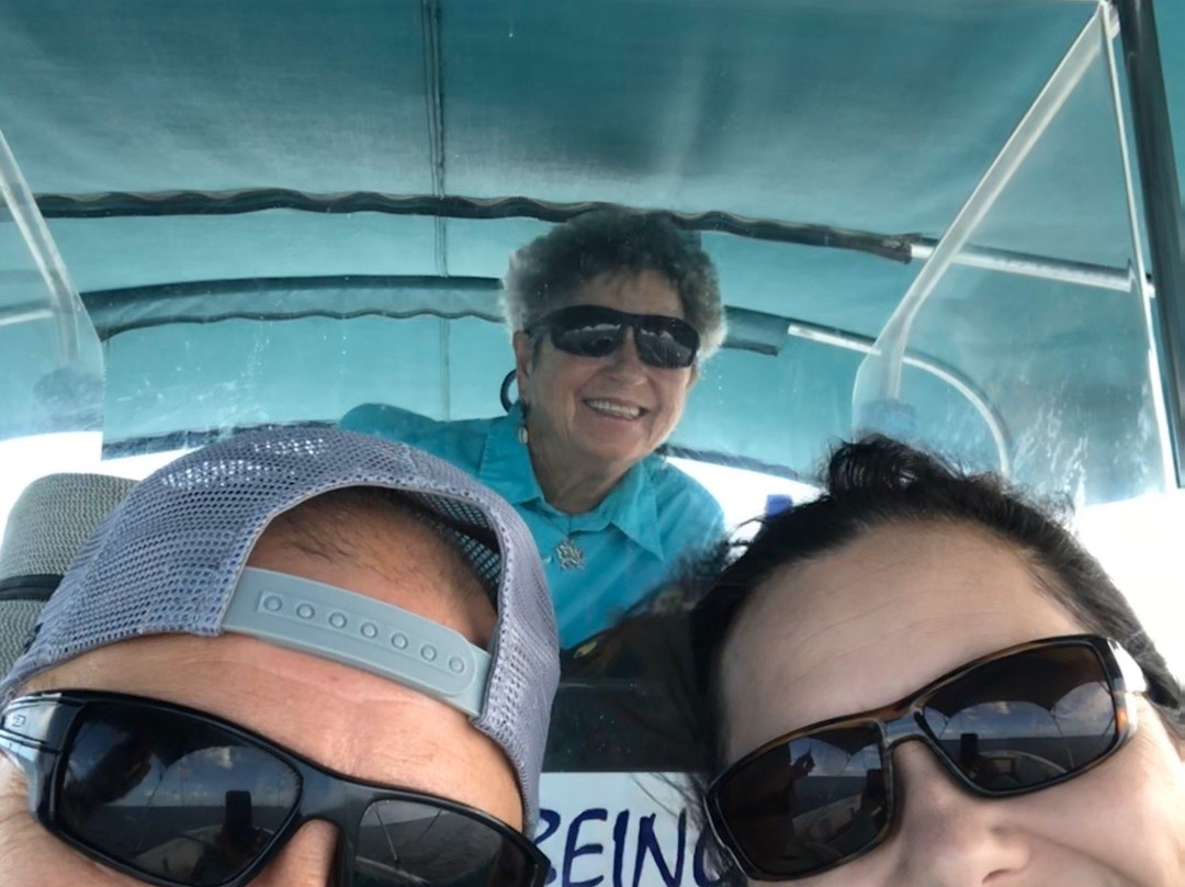 Dancing Dolphin Spirits Charters with Captain Victoria Impallomeni-基韦斯特必去景点