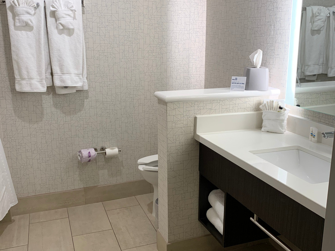 Holiday Inn Express & Suites Redding By IHG主图