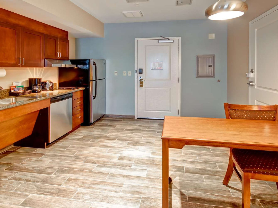 Homewood Suites by Hilton Greeley主图