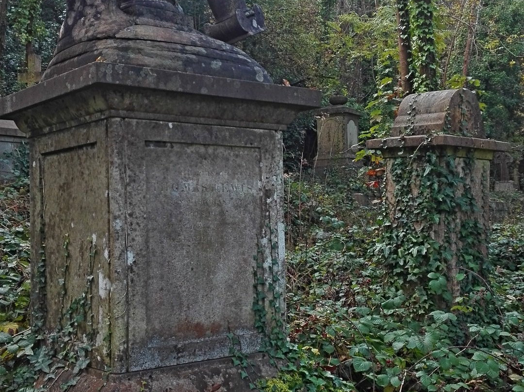 Arnos Vale Cemetery-布里斯托尔必去景点