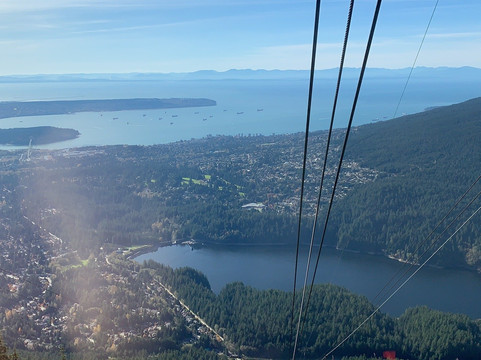 Viva Tours & Charters-北温哥华必去景点