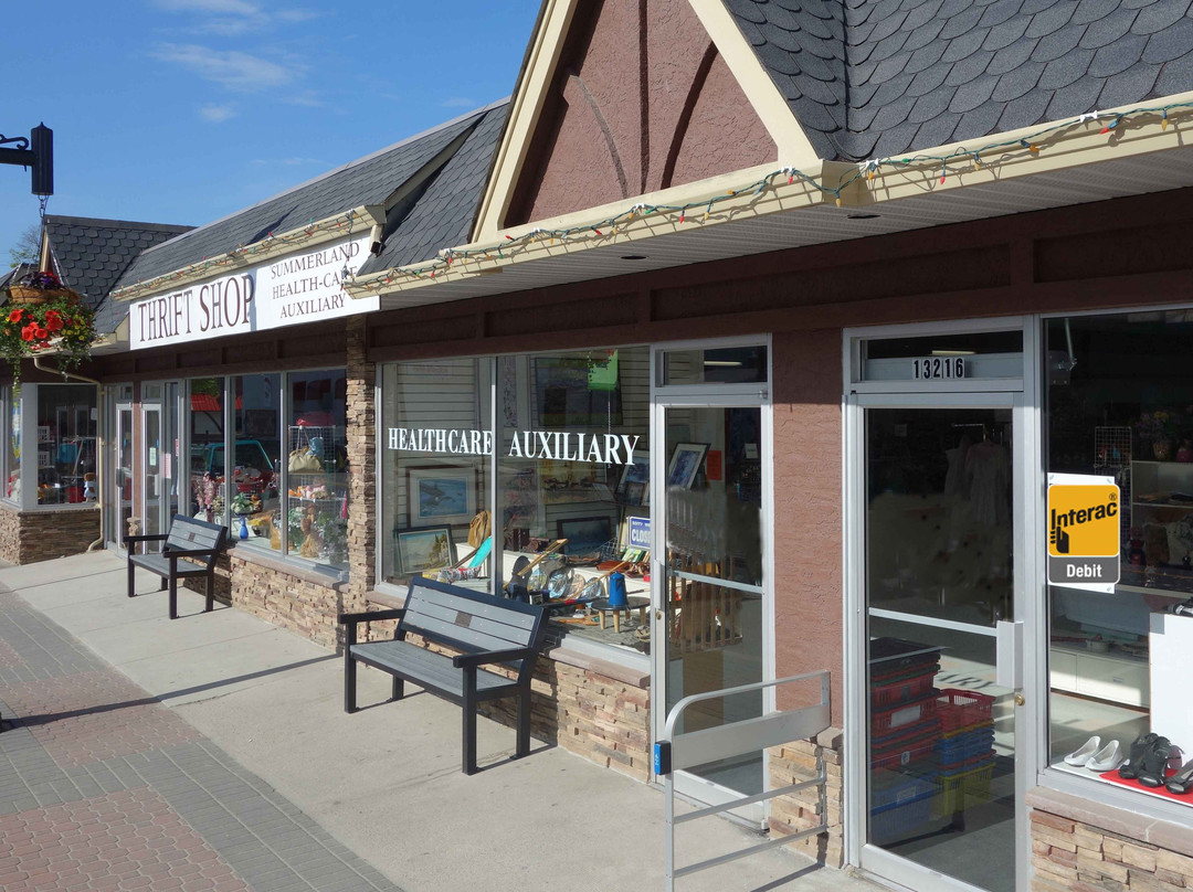 Summerland Health Care Auxiliary Thrift Shop景点图片