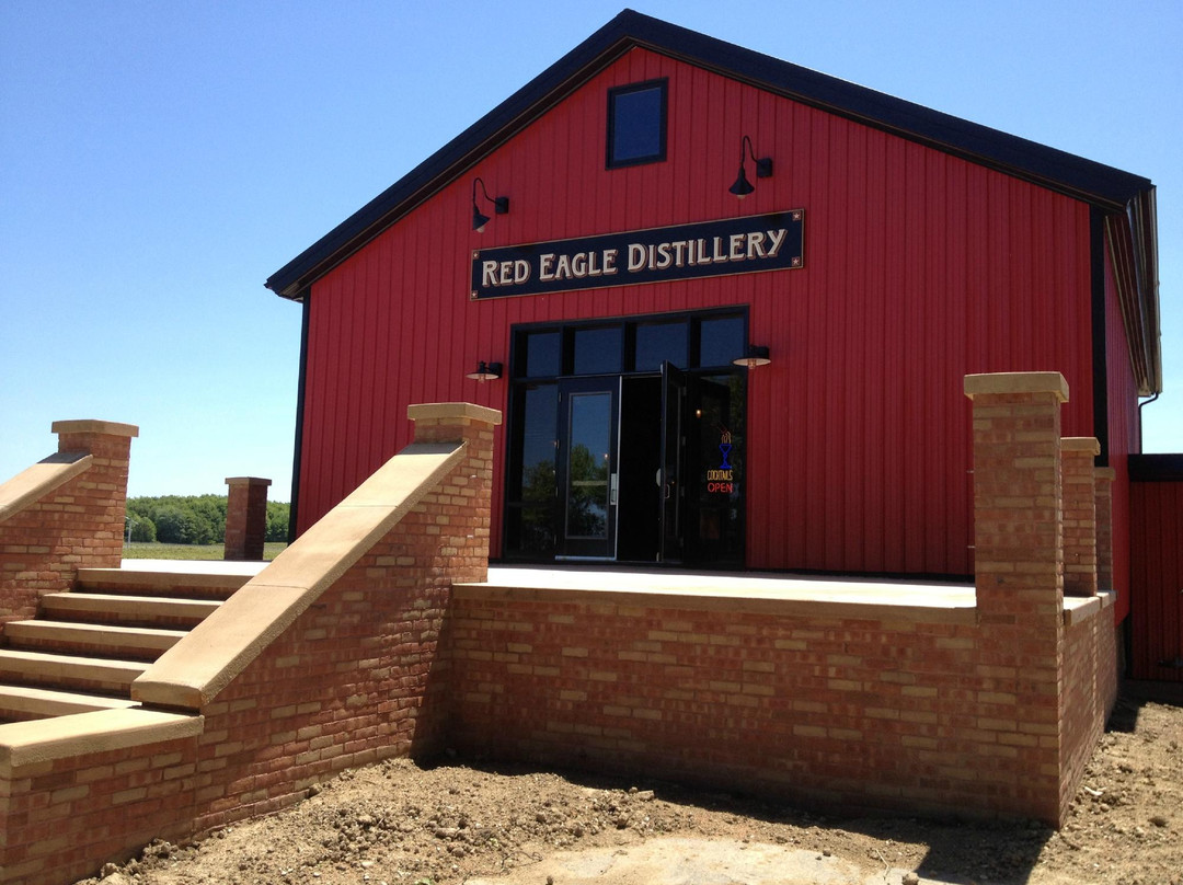 Red Eagle Distillery景点图片