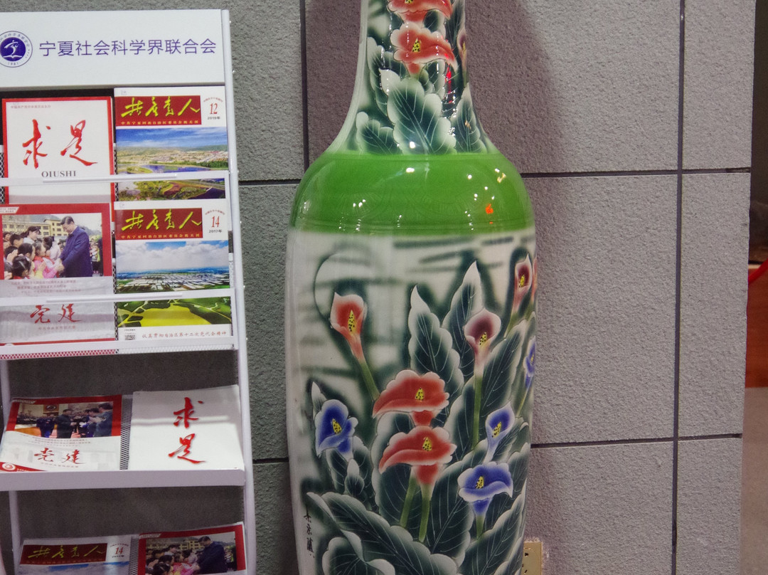 贺兰山岩画风景区-银川市必去景点