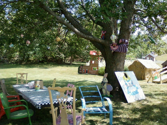 State Center旅游景点-Center Grove Orchard