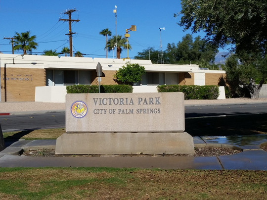 North Palm Springs旅游景点-Victoria Park