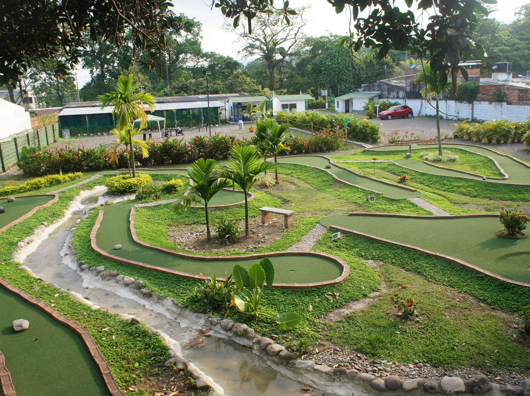 Restrepo旅游景点-VillaGolf Minigolf y Centro de Entrenamiento
