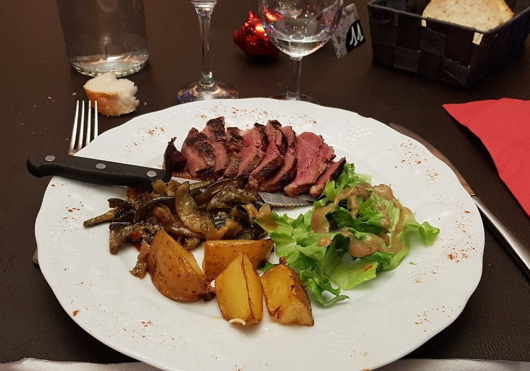 Hotel Les Chataigniers主图